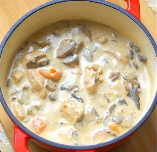 Blanquette de poulet sans vin, plat savoureux et réconfortant