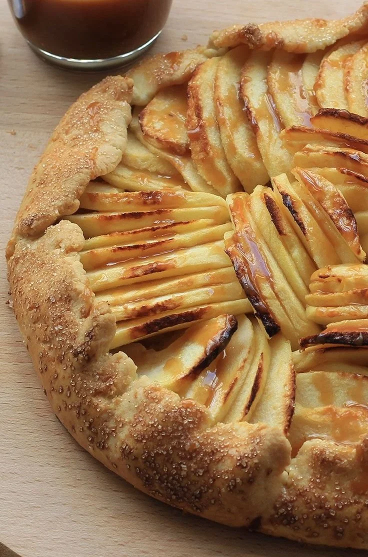 Tarte rustique aux pommes et caramel sans moule 3 tarte rustique aux pommes et caramel sans moule 2026 07 05 042542 2